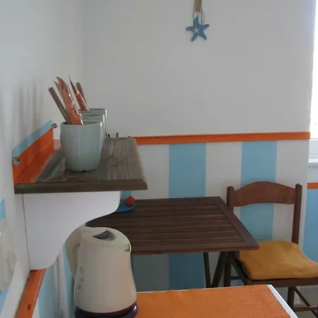 Gostinjska kuća And Lemon Vis