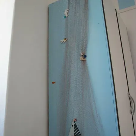 Gostinjska kuća And Lemon Vis