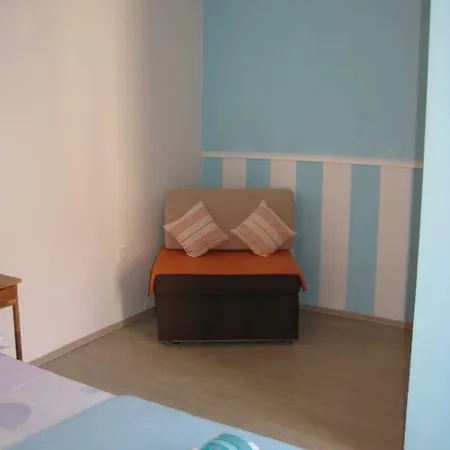 Gostinjska kuća And Lemon