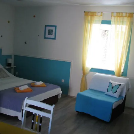 Gostinjska kuća And Lemon