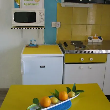 And Lemon 3* Vis