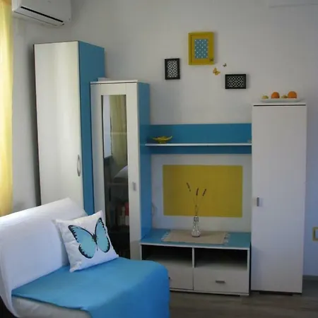 Gostinjska kuća And Lemon