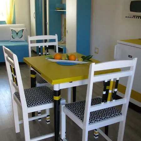 And Lemon Gostinjska kuća Vis