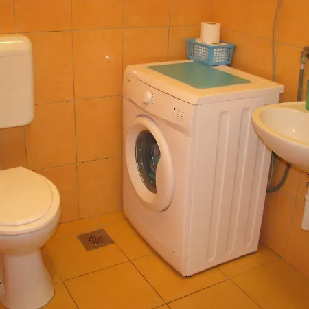 Gostinjska kuća And Lemon Vis